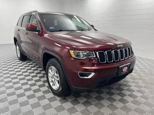 2019 Jeep Grand Cherokee Laredo E 4WD photo