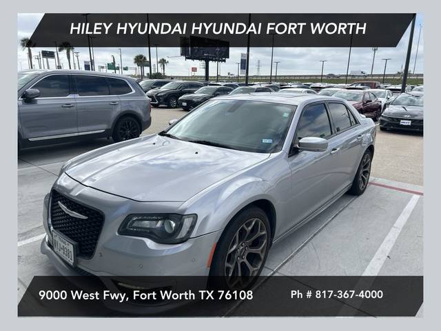 2018 Chrysler 300 300S RWD photo