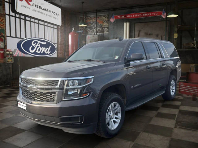 2018 Chevrolet Suburban LT 4WD photo