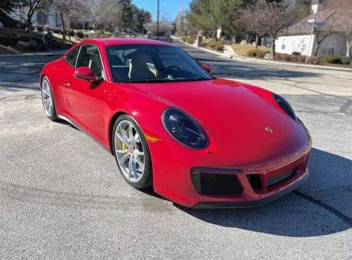 2018 Porsche 911 Carrera GTS RWD photo