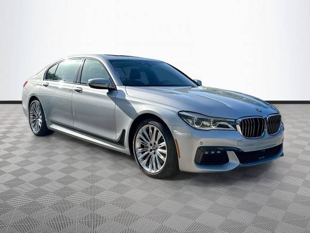 2019 BMW 7 Series 750i RWD photo