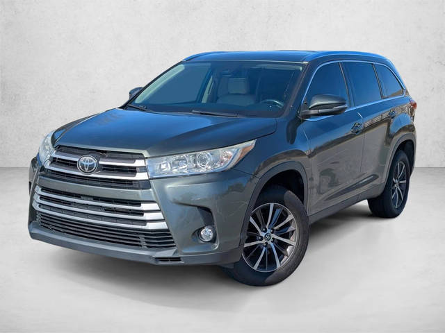2019 Toyota Highlander XLE FWD photo