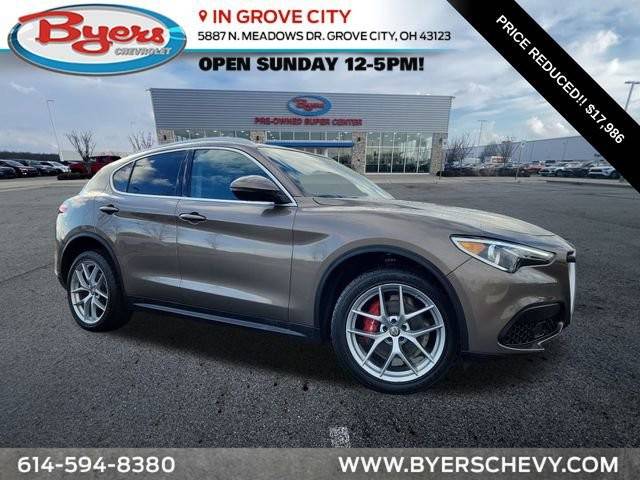 2019 Alfa Romeo Stelvio Ti Lusso AWD photo