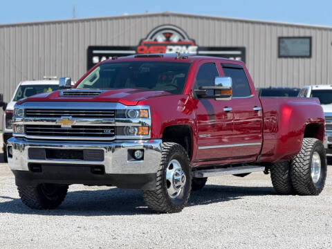 2019 Chevrolet Silverado 3500HD LTZ 4WD photo