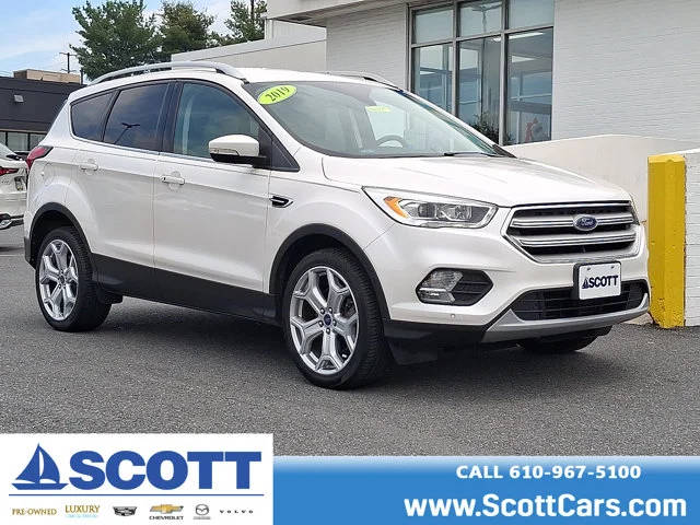 2019 Ford Escape Titanium 4WD photo