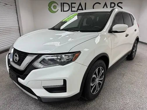 2017 Nissan Rogue S FWD photo
