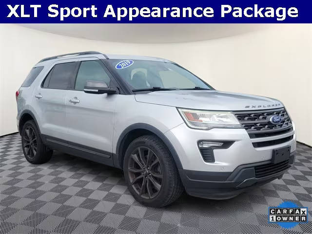 2019 Ford Explorer XLT 4WD photo