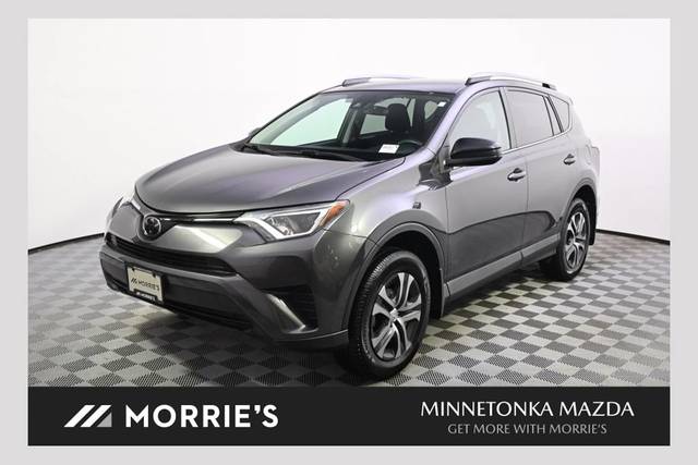 2018 Toyota RAV4 LE FWD photo