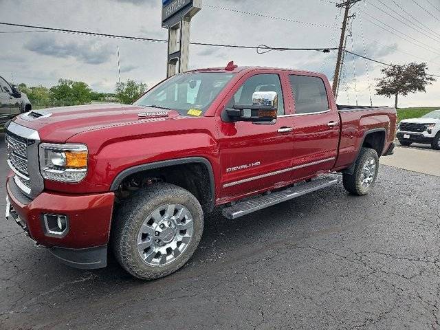 2019 GMC Sierra 2500HD Denali 4WD photo