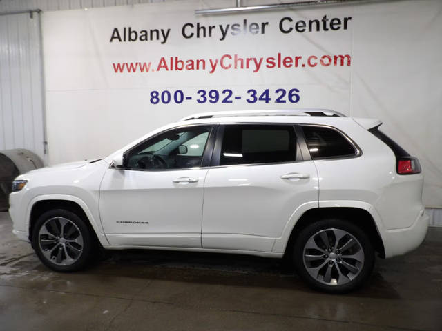 2019 Jeep Cherokee Overland 4WD photo