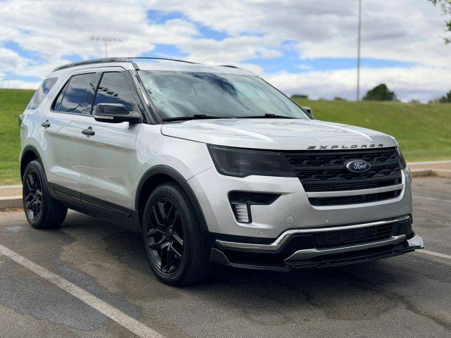 2019 Ford Explorer Sport 4WD photo