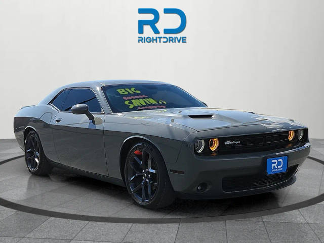 2019 Dodge Challenger SXT RWD photo