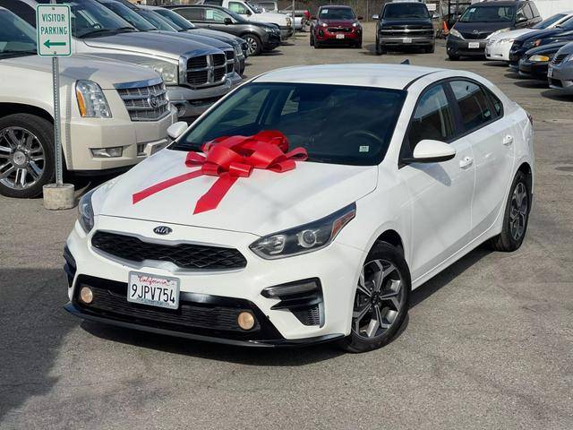 2019 Kia Forte LXS FWD photo