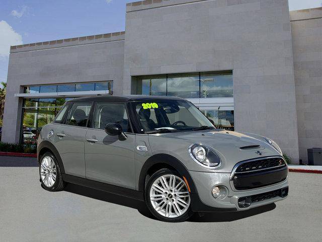 2019 MINI Hardtop 4 Door Cooper S FWD photo