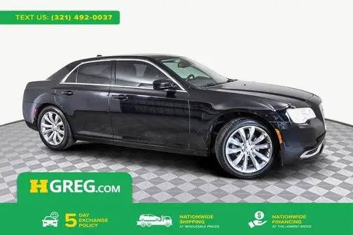 2019 Chrysler 300 Touring L RWD photo