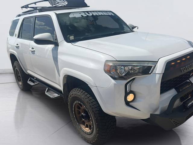 2018 Toyota 4Runner SR5 RWD photo