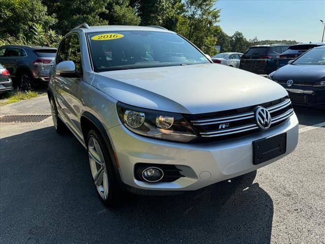 2016 Volkswagen Tiguan R-Line AWD photo