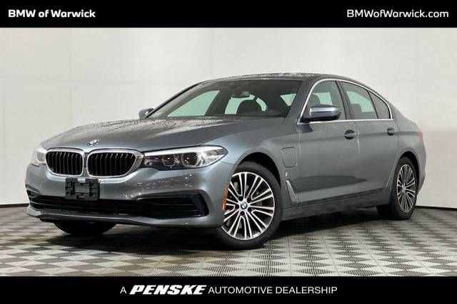 2019 BMW 5 Series 530e xDrive iPerformance AWD photo