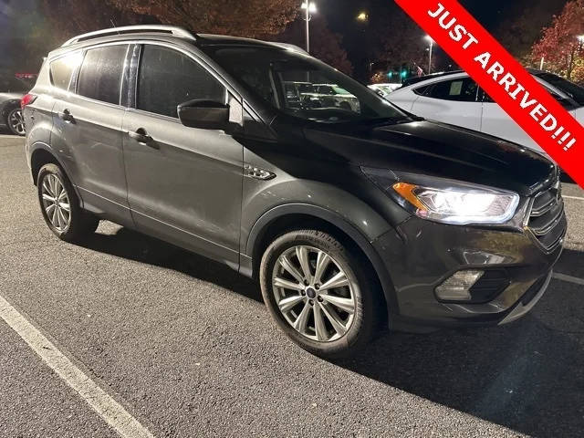 2019 Ford Escape SEL FWD photo