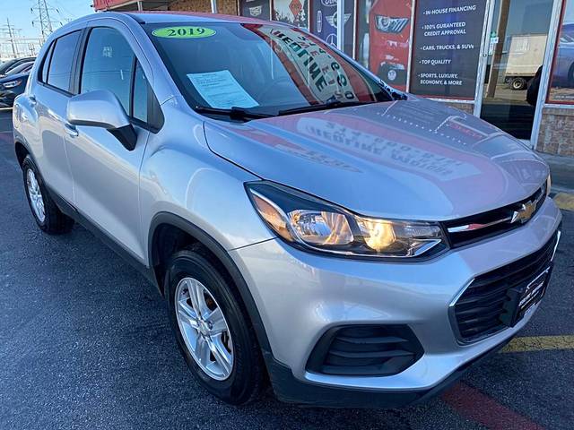 2019 Chevrolet Trax LS AWD photo