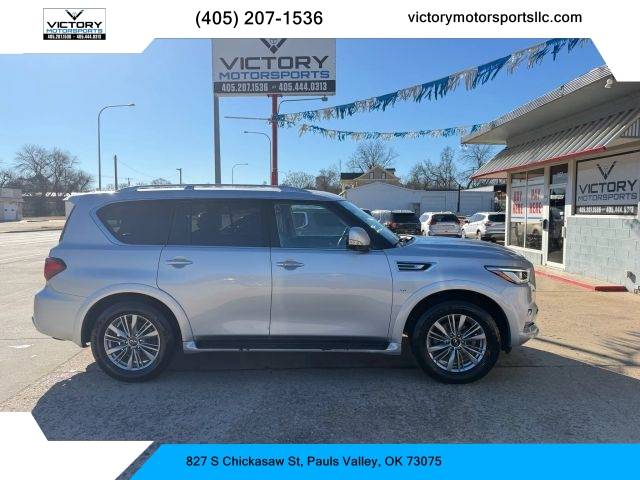 2018 Infiniti QX80  4WD photo