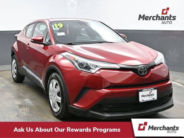 2019 Toyota C-HR LE FWD photo