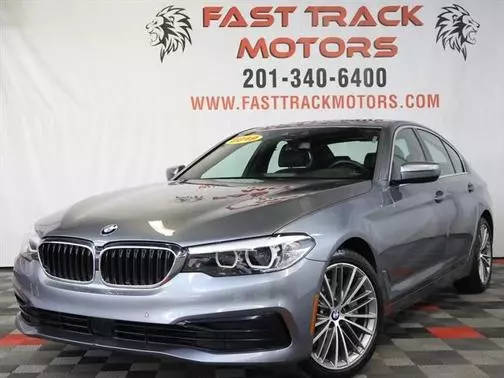 2019 BMW 5 Series 530i xDrive AWD photo