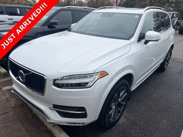 2019 Volvo XC90 Momentum AWD photo