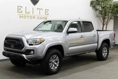 2018 Toyota Tacoma SR5 4WD photo