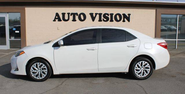 2019 Toyota Corolla LE FWD photo
