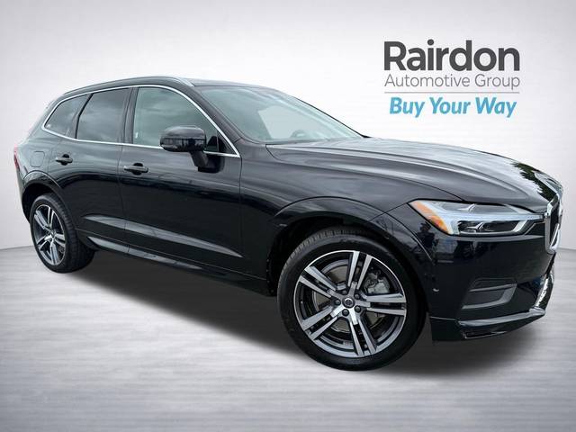 2019 Volvo XC60 Momentum AWD photo