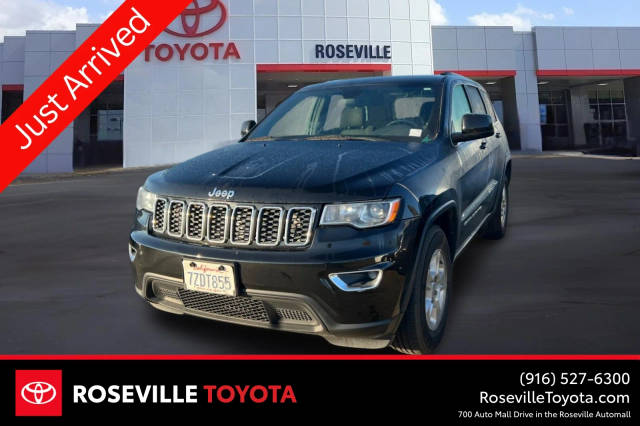 2017 Jeep Grand Cherokee Laredo RWD photo