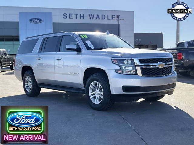 2018 Chevrolet Suburban LT 4WD photo