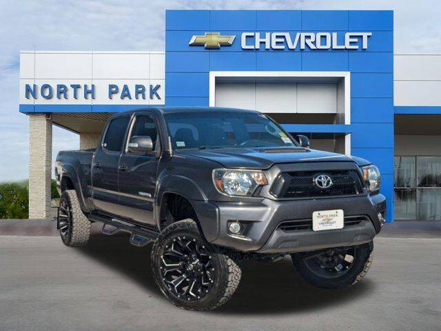 2015 Toyota Tacoma  4WD photo