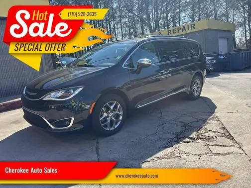 2018 Chrysler Pacifica Minivan Limited FWD photo