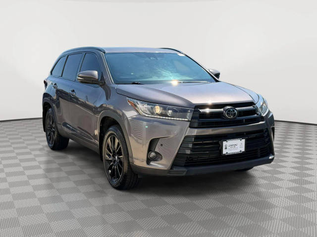 2019 Toyota Highlander SE AWD photo