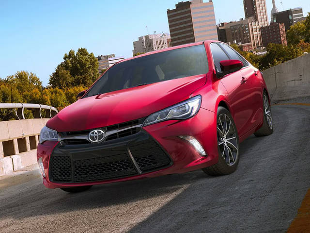 2015 Toyota Camry XLE FWD photo