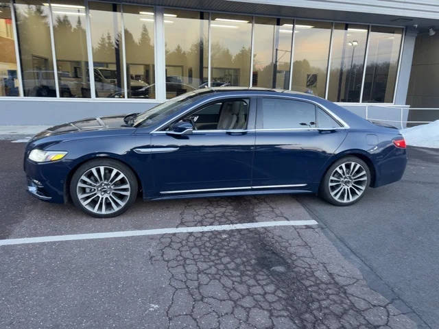 2019 Lincoln Continental Reserve AWD photo