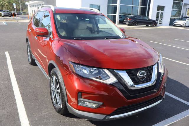 2019 Nissan Rogue SV FWD photo