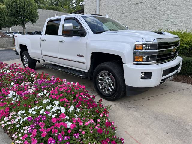 2019 Chevrolet Silverado 3500HD High Country 4WD photo