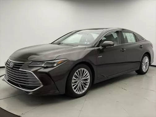 2019 Toyota Avalon Hybrid Limited FWD photo