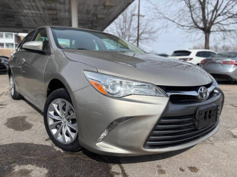 2016 Toyota Camry LE FWD photo