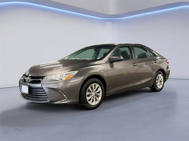 2016 Toyota Camry LE FWD photo