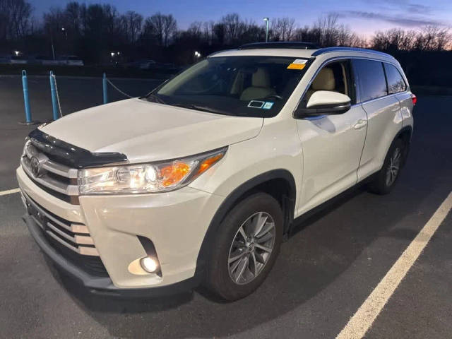 2019 Toyota Highlander XLE AWD photo