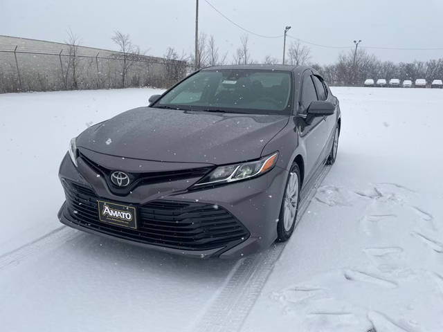 2019 Toyota Camry LE FWD photo