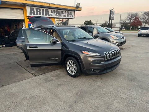 2015 Jeep Cherokee Latitude FWD photo