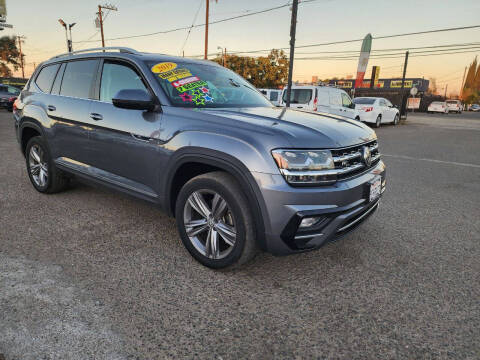 2019 Volkswagen Atlas 3.6L V6 SE w/Technology R-Line AWD photo