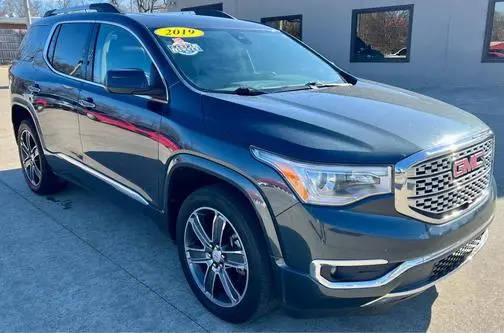 2019 GMC Acadia Denali FWD photo