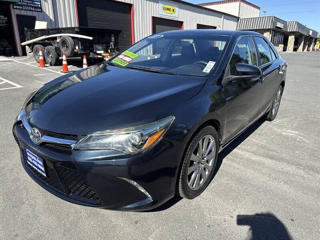 2017 Toyota Camry SE FWD photo