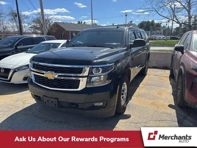 2019 Chevrolet Suburban LT 4WD photo